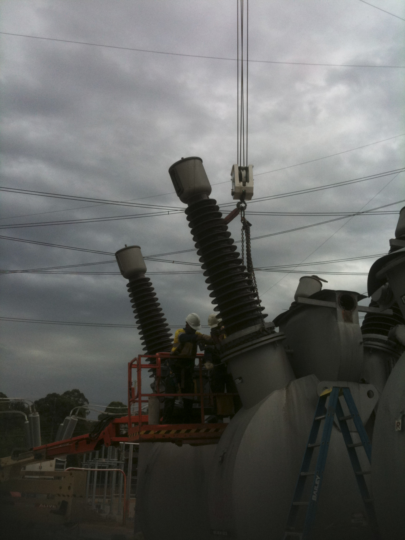 lifting at power plant - JFK Mobile crane hire and rigging Melbourne